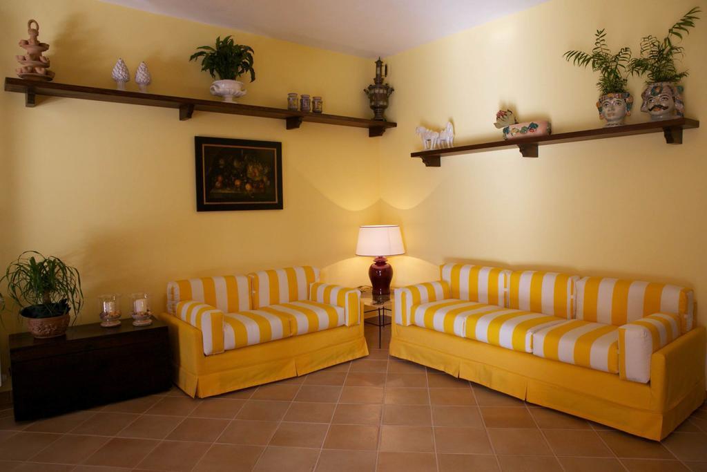 B&B La Pomelia Agrigento Bagian luar foto