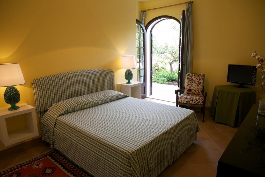 B&B La Pomelia Agrigento Bagian luar foto